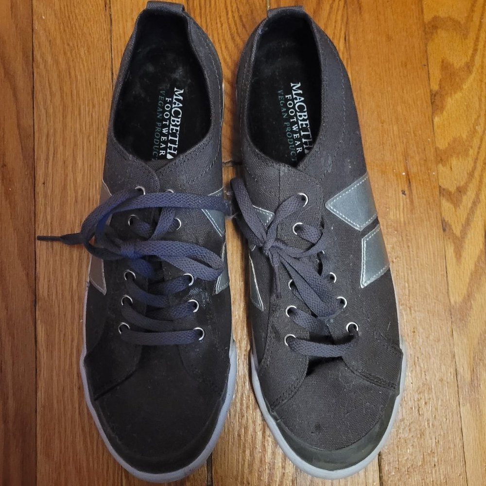 Macbeth Eliot Sneakers — Vegan, Size 9.5M — Grey/Silver, Like New